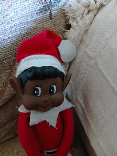 Elves behavin badly elf - elf, on