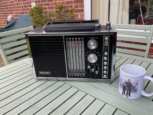 Sharp 1800 band radio - sharp,