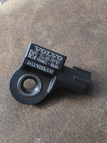 Volvo v40 airbag crash - v40, impact