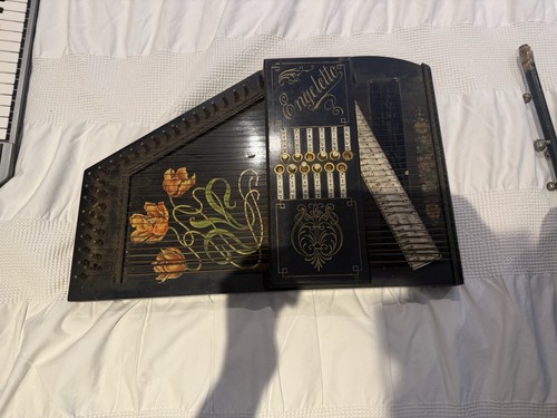 Engeleto branded accord zither