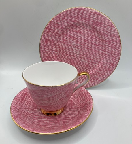 Stunning vintage roslyn china - stunning,