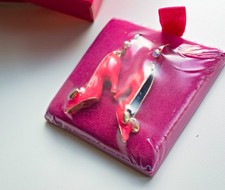 BUTLER & WILSON PINK ENAMEL