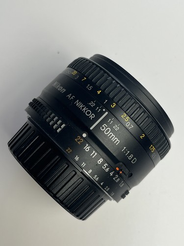 Nikon 50mm af - f1.8, d