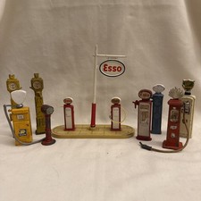 Dinky Toys #781 Esso Petrol Pump Service Station + 8 other vintage metal pumps