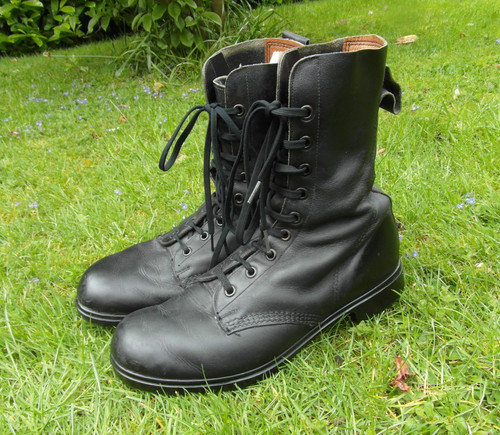 British army black boots - british,