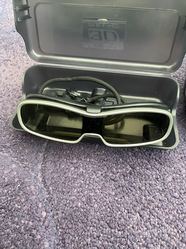 Full glasses with case - 3d, hd