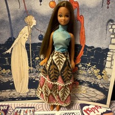 Vintage 1970’s Palitoy Doll