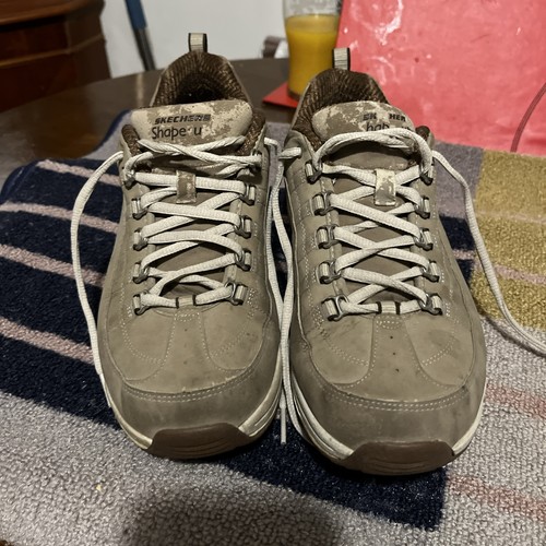 Sketchers size shape ups - size, 6