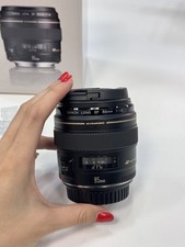 Canon EF 85mm f/1.8 USM