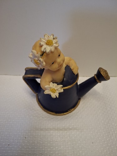 Daisy chain regency - fine, arts
