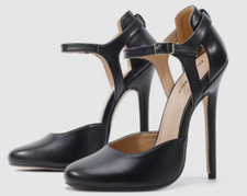 Crossdresser Nightclub Buckle