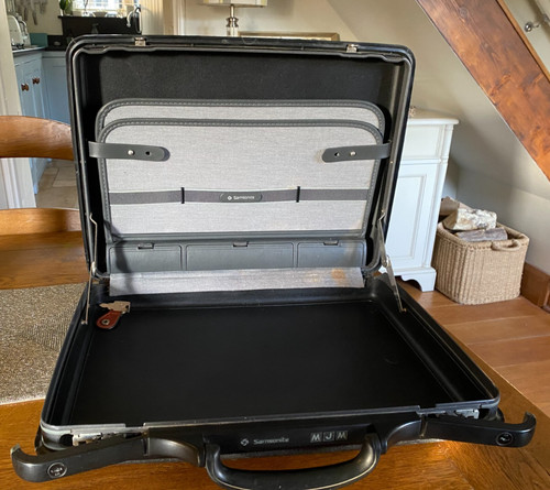 Samsonite vintage hard shell - samsonite,