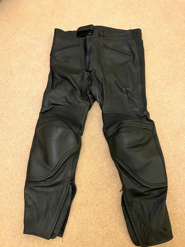 Triumph triple connection - 'triple, connection'