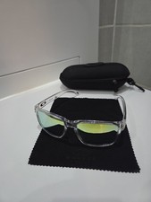 Oakley Holbrook Design