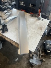 VW T5 2009 2.5 Tdi Left Sliding Door Channel Trim In Silver