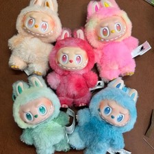 THE TRENDY MONSTERS Big into