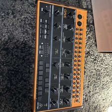 Behringer Crave. Hardly Used