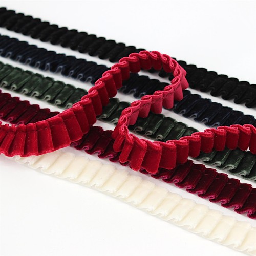 Side pleated velvet - ribbon,