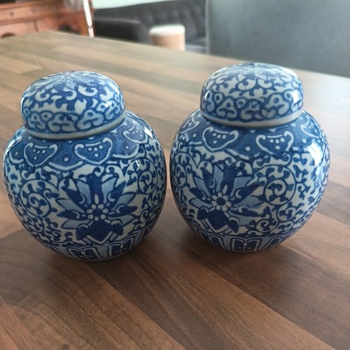 Beautiful pair vintage - of,