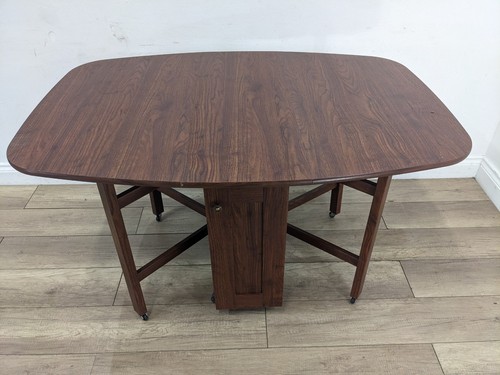 Dining table space saver - table,