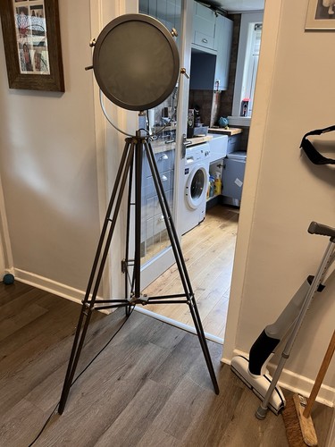 Tripod spotlight floor lamp - spotlight,