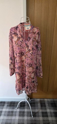 Bnwt stella morgan - morgan, –