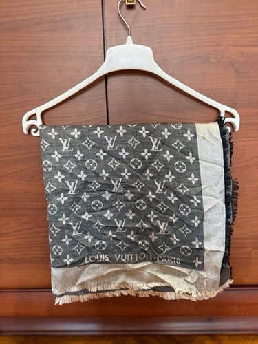 Louis vuitton scarf - vuitton, shawl