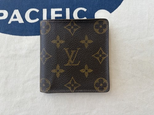 Authentic louis vuitton - louis, lv