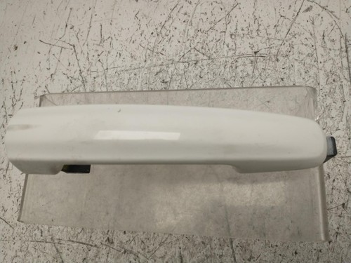 Suzuki vitara door handle - ,