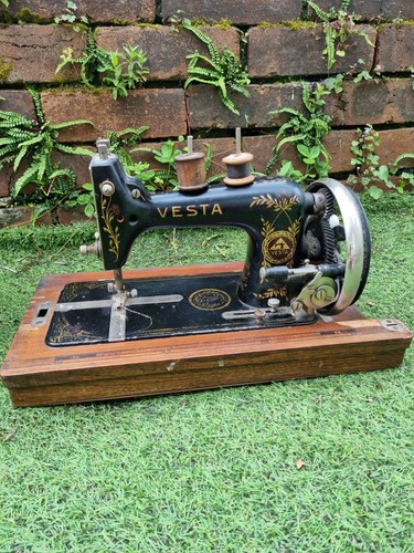 Antique vesta 1920s sewing - antique,