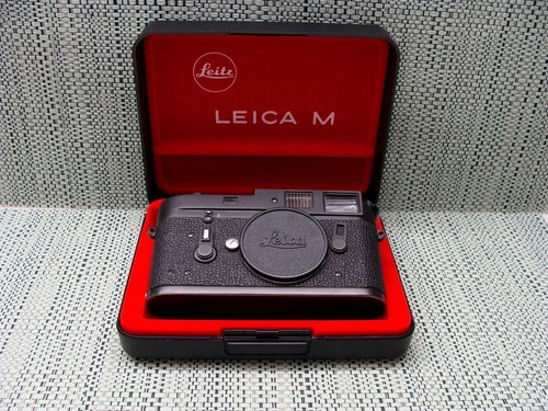 Leitz wetzlar leica - -, black
