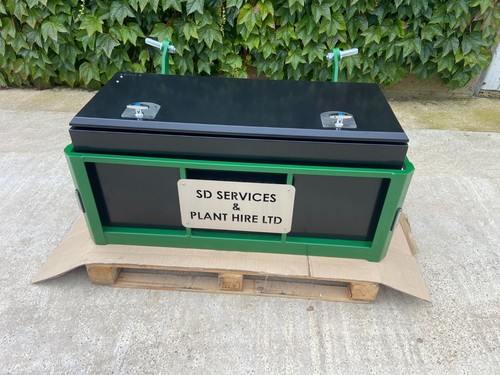 Compact front box tractor - compact,