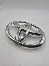 Toyota Corolla E160 2013- Genuine Front Grille Badge Emblem 7531105040 Used OEM