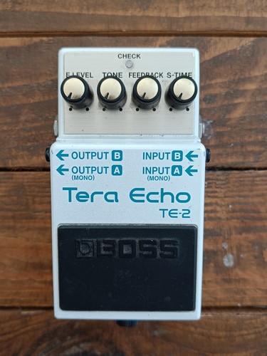 Boss tera echo - boss,
