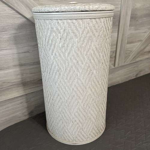 Vtg white woven - woven, wicker
