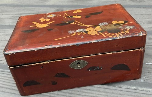 Vintage red chinese lacquered - vintage,