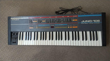 Roland JUNO-106 PROGRAMMABLE POLYPHONIC SYNTHESIZER 61-Key AC100V 50/60Hz 20W