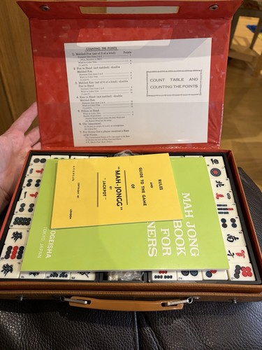 Traditional mahjong set packed - mahjong,