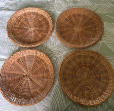 VINTAGE WICKER ROUND PLACEMATS