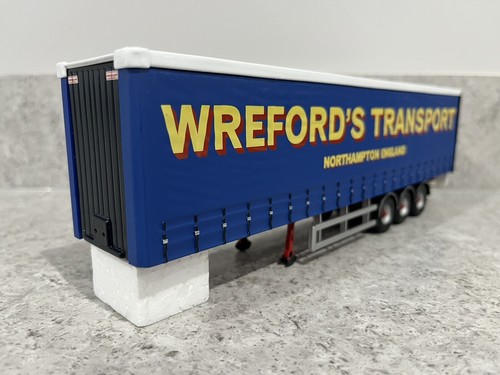 Corgi tri axle - corgi,