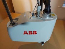 AAB Robot Arm IRB 910SC - Under 100 hours service time