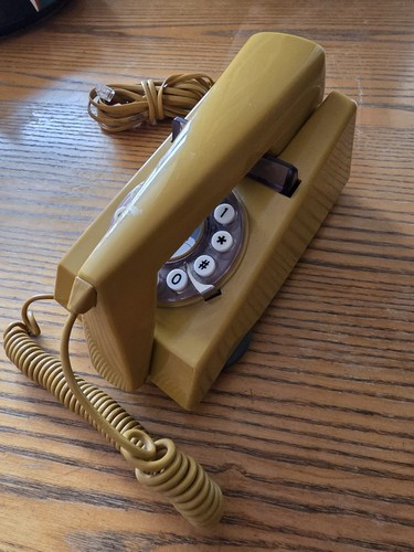 Wild wolf trimphone retro - wild,