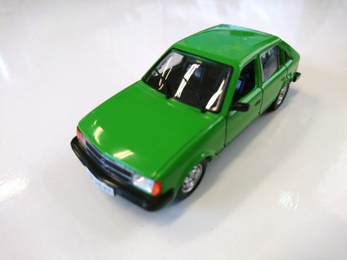 Opel kadett 1 43 diecast - opel,