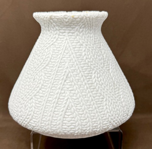 Lladro white porcelain - white,