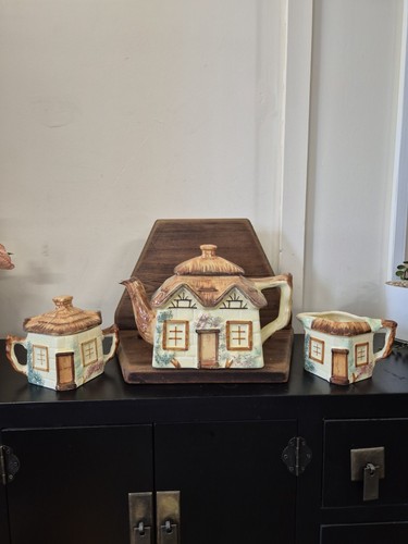 Vintage keele street pottery - vintage,