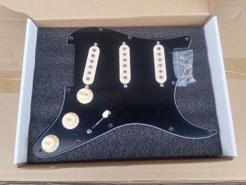 Loaded strat pickguard - loaded,