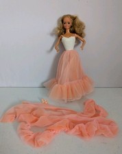 Mattel Vintage Barbie Peaches and Cream 1980s with accessories 