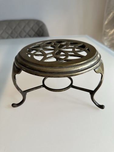 Antique brass trivet - , stand