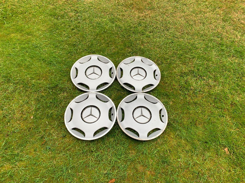 Mercedes hub caps - hub, wheel