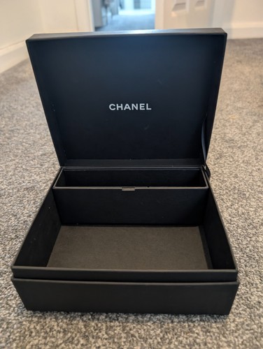 Chanel sunglasses empty box - chanel,